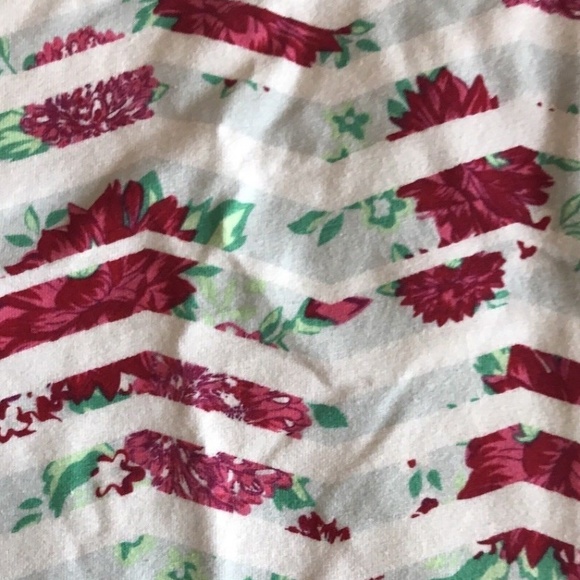 Energie Stretch Criss Cross Back T-Shirt - Picture 3 of 5